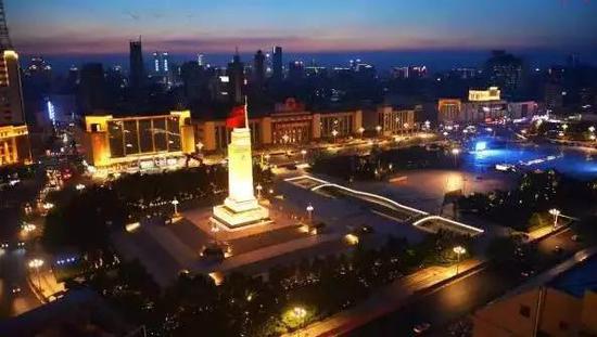 今日八一!天下英雄城南昌在全國出名了!